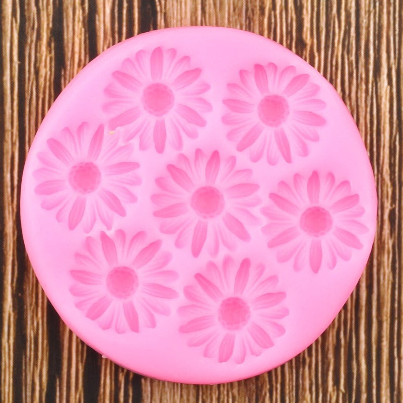 Beautiful Daisy Flower Molds