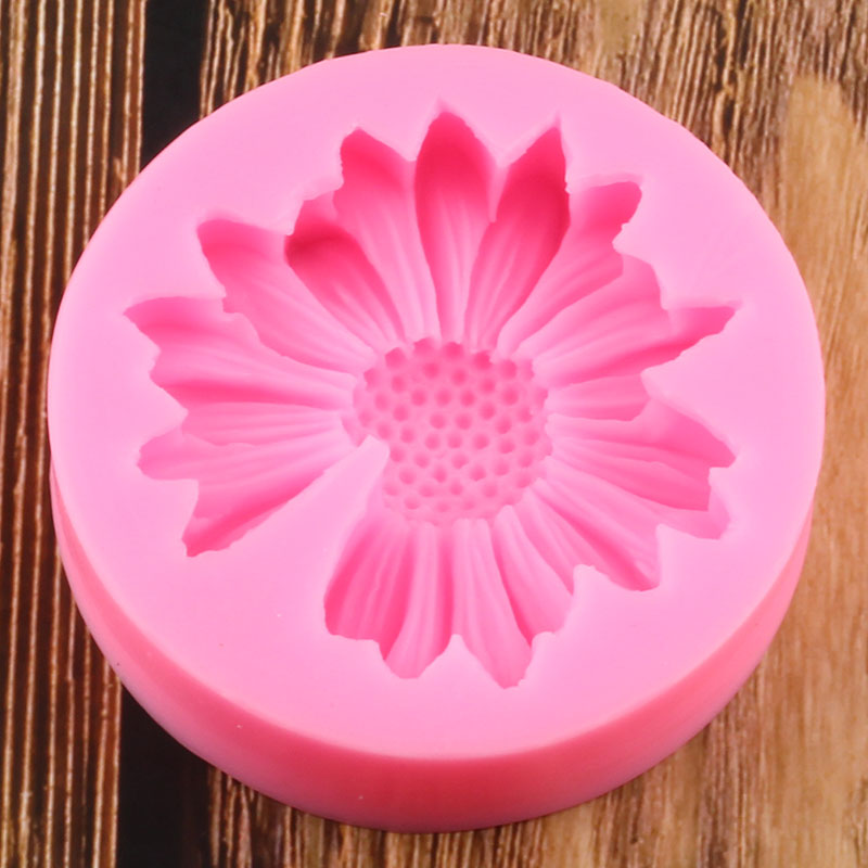 Floral Chrysanthemum Mold