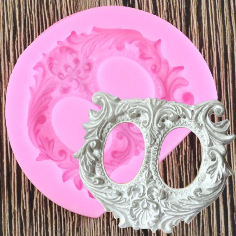 Classic Oval Frame Mold